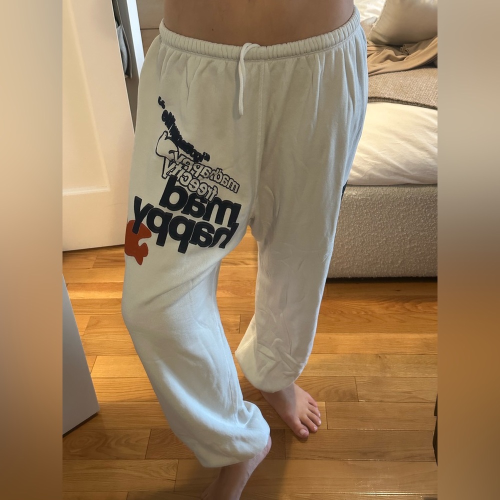 Freecity x Madhappy IGOTTANEWLIFE Sweatpant
Color: laundry-whites / size medium